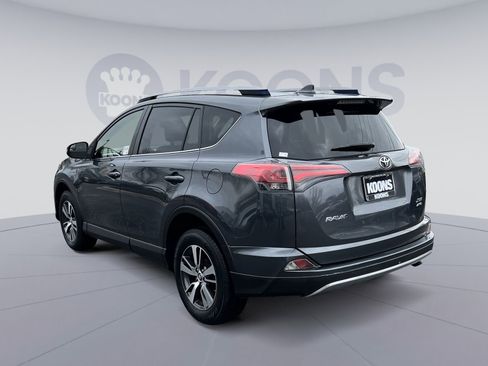 Used 2017 Toyota RAV4 XLE w/ Carpet Mat Package image 4