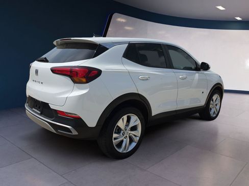 Used 2024 Buick Encore GX Preferred FWD image 5