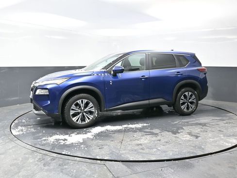 Used 2023 Nissan Rogue SV image 10