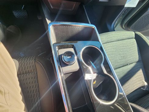 New 2026 Chevrolet Equinox LT image 10