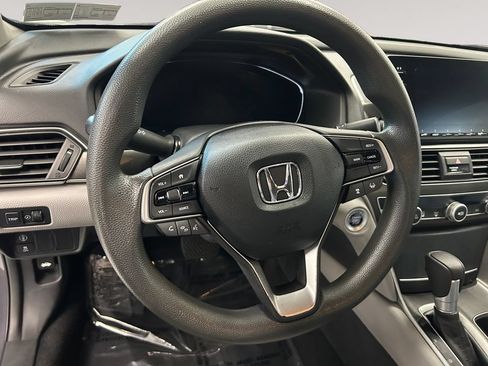 Used 2018 Honda Accord LX image 12