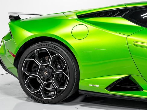 Used 2024 Lamborghini Huracan Tecnica RWD image 46