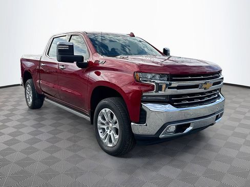 Used 2021 Chevrolet Silverado 1500 LTZ w/ LTZ Premium Package image 3