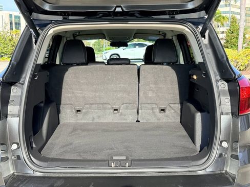 Used 2019 Ford Escape SEL image 14