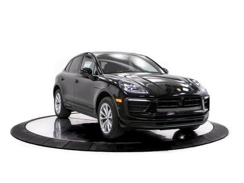 New 2026 Porsche Macan AWD/4WD image 9