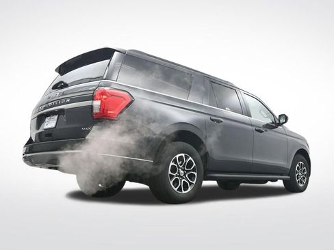Used 2024 Ford Expedition Max XLT image 36