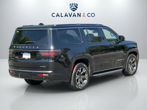 Used 2024 Jeep Wagoneer Series III AWD/4WD image 7