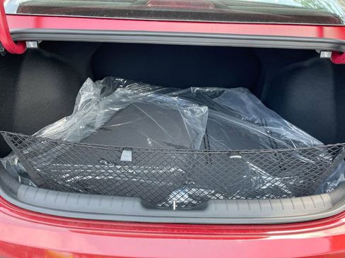 Used 2025 Hyundai Elantra SE image 48