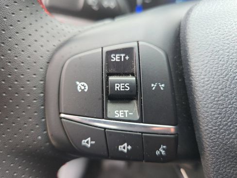 Used 2025 Ford Escape ST-Line AWD/4WD image 31