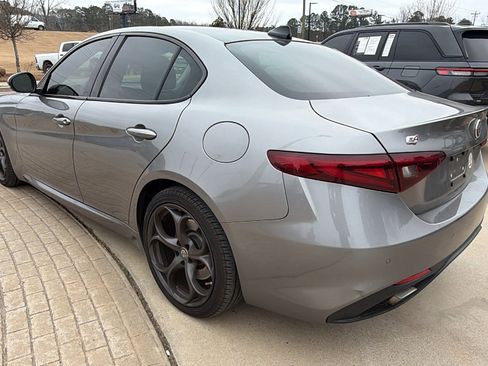 Used 2018 Alfa Romeo Giulia Ti Sport w/ Quick Order Package 22S Sport image 10