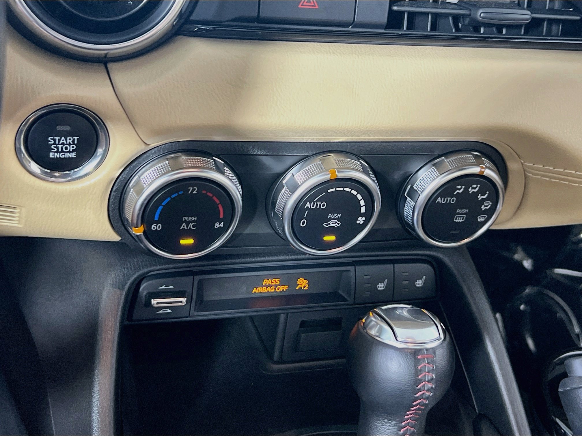 Used 2019 MAZDA MX-5 Miata RF Grand Touring RWD image 16