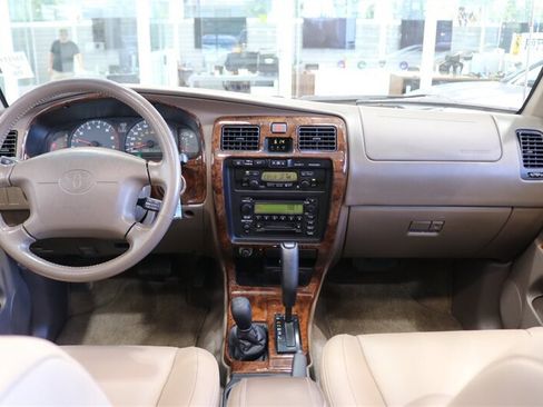 Used 2000 Toyota 4Runner Limited AWD/4WD image 19