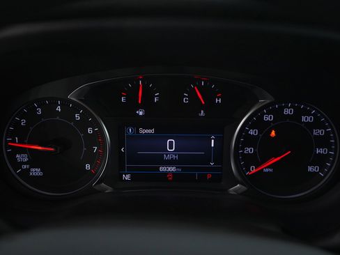 Used 2023 GMC Acadia SLE image 21