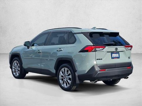 Used 2020 Toyota RAV4 XLE Premium AWD/4WD image 8