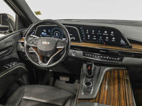Used 2023 Cadillac Escalade ESV Luxury RWD image 30