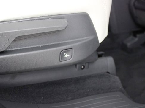 Used 2025 Hyundai Santa Fe Limited image 45