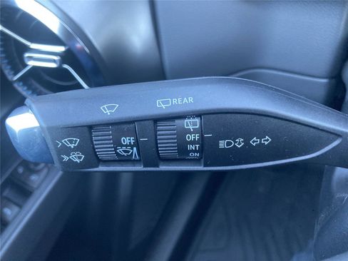 New 2026 Chevrolet Equinox EV LT w/ Comfort Package AWD/4WD image 17