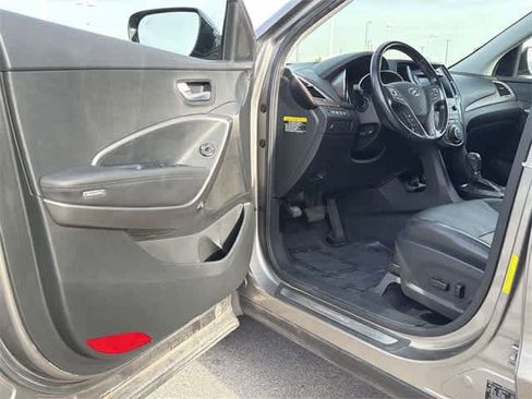 Used 2018 Hyundai Santa Fe Sport 2.0T image 16