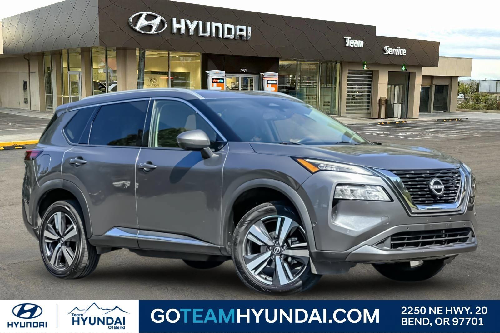 Used 2023 Nissan Rogue SL w/ SL Premium Package AWD/4WD image 1