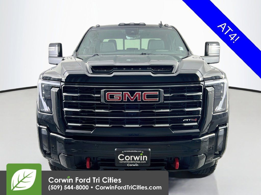 Used 2024 GMC Sierra 2500 AT4 w/ AT4 Premium Plus Package AWD/4WD image 4