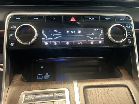 Used 2021 Genesis GV80 3.5T w/ Prestige Package 07 AWD/4WD image 21