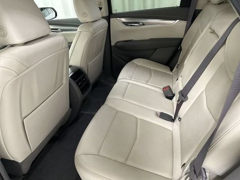 Used 2022 Cadillac XT5 Premium Luxury w/ Technology Package FWD image 15