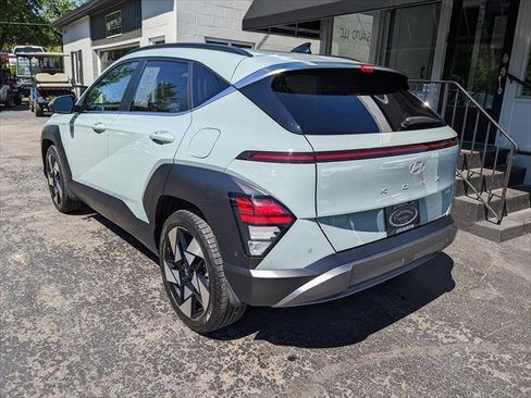Used 2024 Hyundai Kona Limited FWD image 3