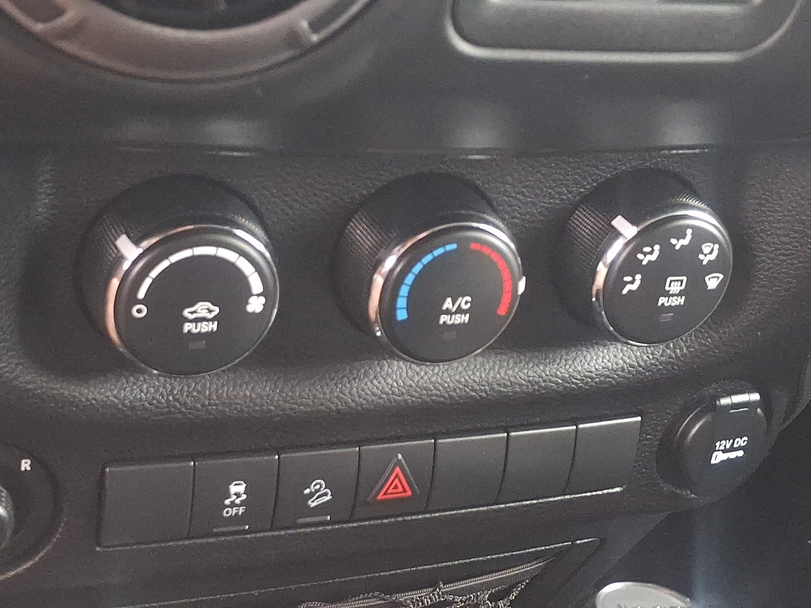 Used 2018 Jeep Wrangler Unlimited Sport S AWD/4WD image 15