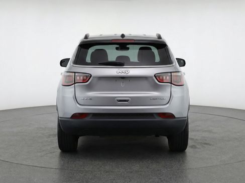 Used 2025 Jeep Compass Limited image 7