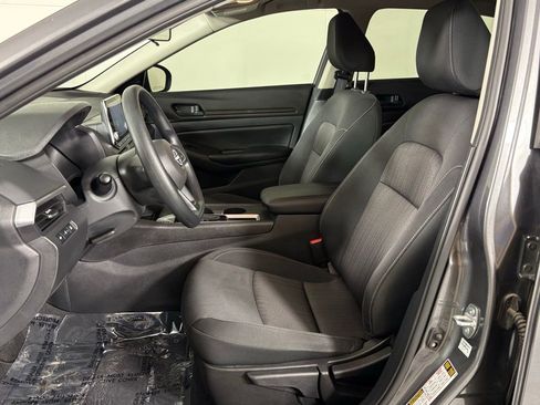 Certified 2025 Nissan Altima 2.5 S image 16