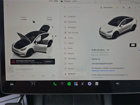 Used 2022 Tesla Model Y Long Range AWD/4WD image 12