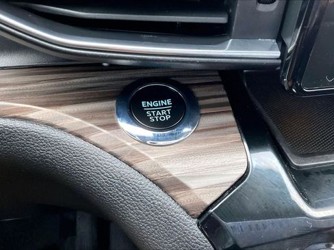 Used 2023 Ford Explorer Limited w/ Equipment Group 301A image 32