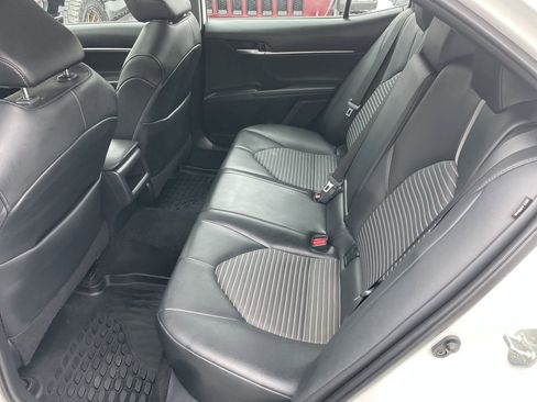 Used 2021 Toyota Camry SE w/ Cold Weather Package image 38