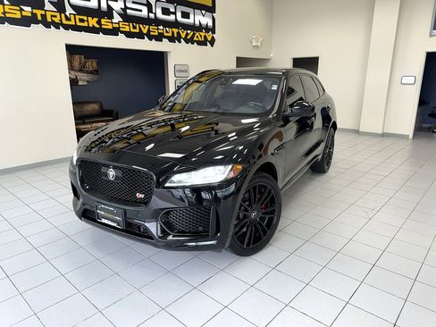 Used 2019 Jaguar F-PACE S image 51