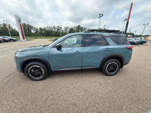 New 2026 Nissan Pathfinder Rock Creek w/ Rock Creek Premium Package AWD/4WD image 4