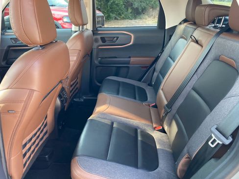 Used 2022 Ford Bronco Sport Outer Banks w/ Tech Package AWD/4WD image 4