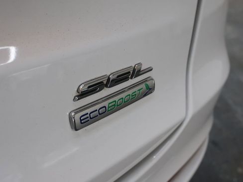 Used 2020 Ford Fusion SEL FWD image 39