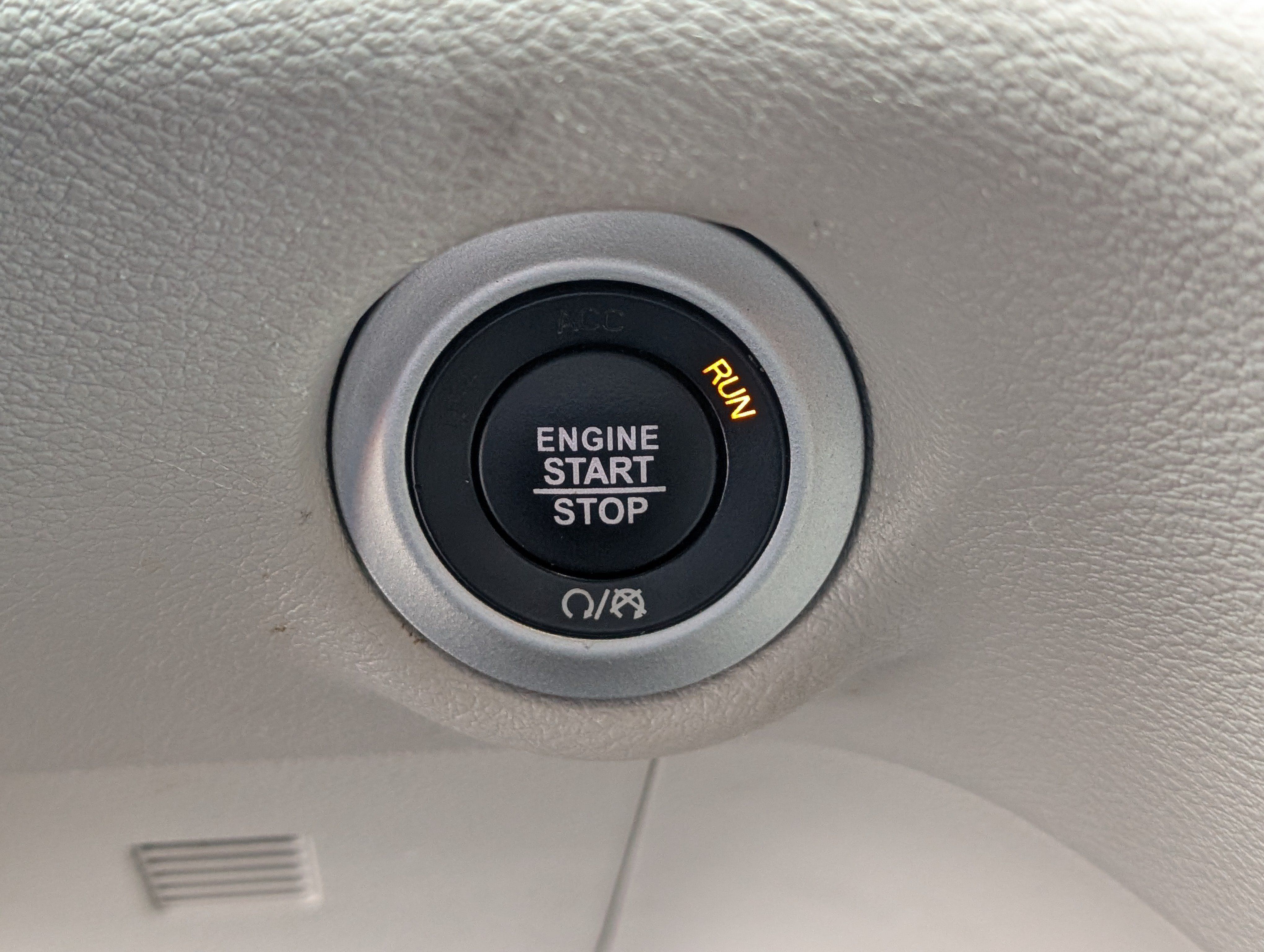 Used 2023 Chrysler Pacifica Touring-L FWD image 24