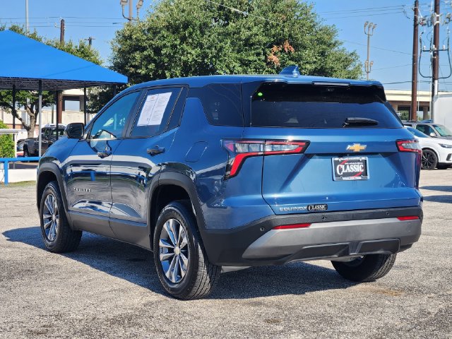 Used 2026 Chevrolet Equinox LT w/ Safety and Technology Package FWD image 5
