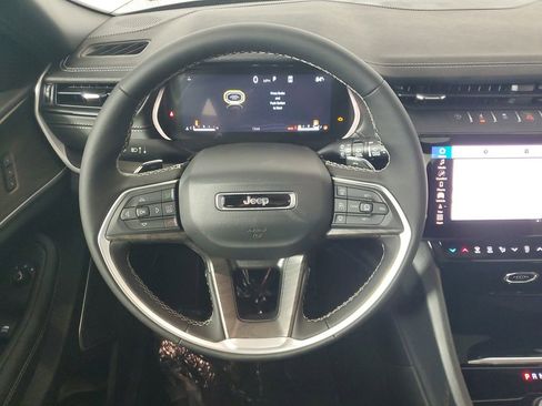 New 2026 Jeep Grand Cherokee L Limited w/ Luxury Tech Group II RWD image 15