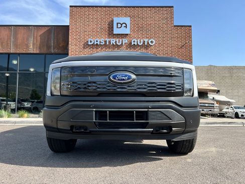 Used 2023 Ford F150 Lightning Platinum AWD/4WD image 2