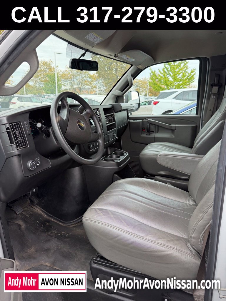 Used 2023 Chevrolet Express 3500 Extended RWD image 6