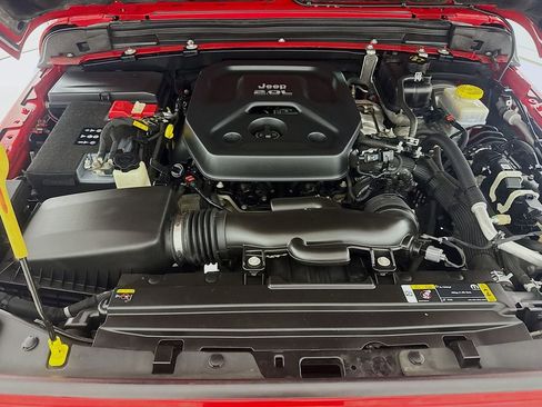 Used 2021 Jeep Wrangler Unlimited Rubicon w/ Uconnect 4C Nav & Sound Group image 25