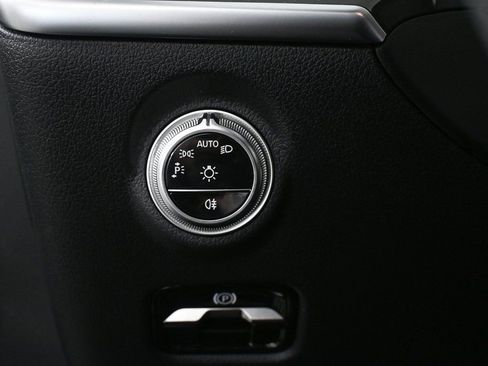 New 2026 Mercedes-Benz C 300 Sedan image 9