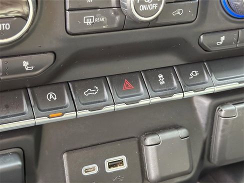 Used 2020 Chevrolet Silverado 1500 RST w/ All-Star Edition image 17