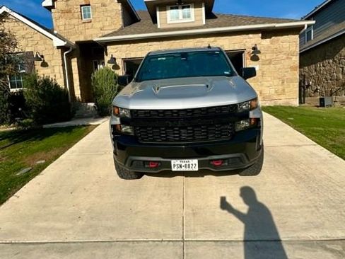 Used 2021 Chevrolet Silverado 1500 Custom Trail Boss w/ LPO, Dark Essentials Package image 3