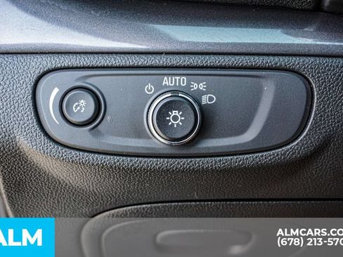 Used 2021 Buick Encore Preferred AWD/4WD image 42
