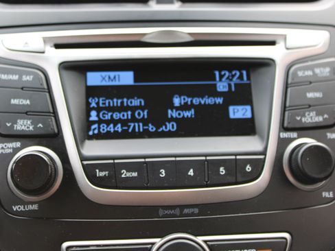 Used 2017 Hyundai Accent SE image 29