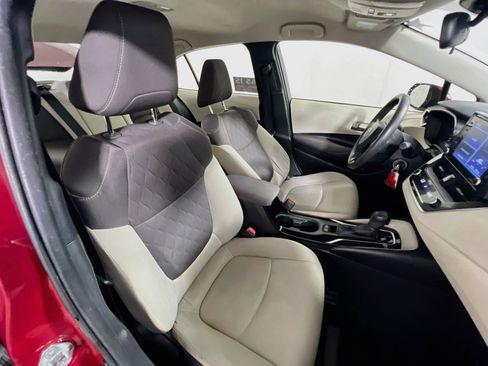 Used 2022 Toyota Corolla LE FWD image 29