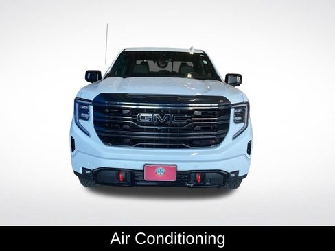 Used 2024 GMC Sierra 1500 AT4 w/ Technology Package AWD/4WD image 15